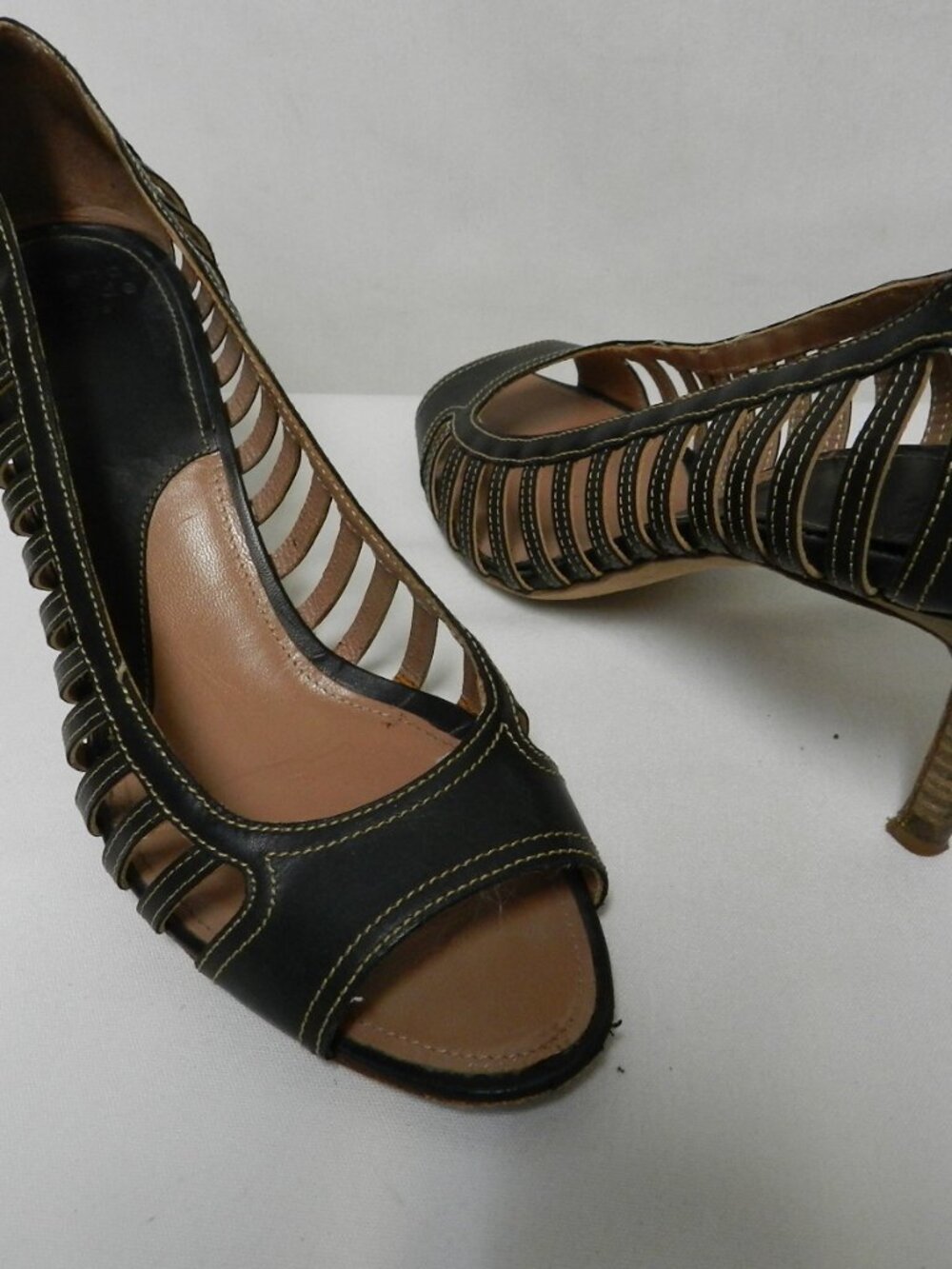 Laurence Dacade Leather Cut Out Peep Toe heels pumps sandals Italy Size 38 US 8
